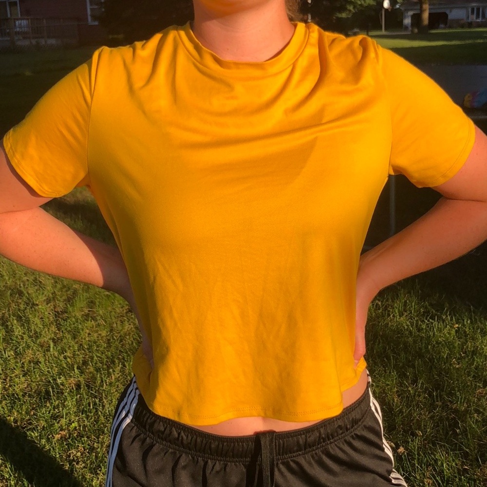 Basic crop top